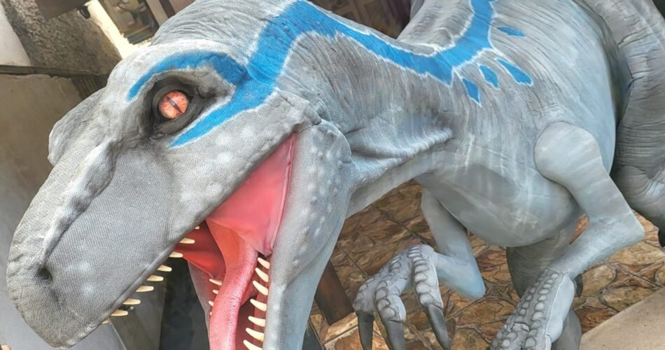 Contratar Tiranossauro Blue