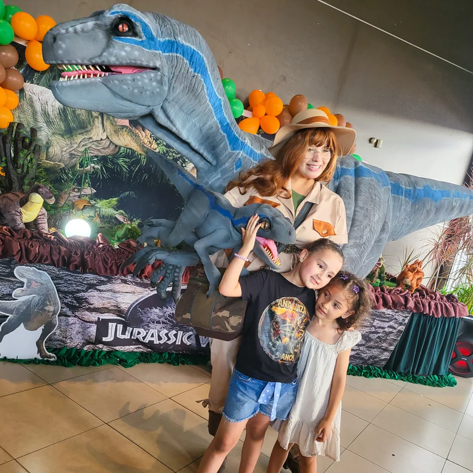 Velociraptor Blue na festa da Ana Luzia em buffet de Guarulhos